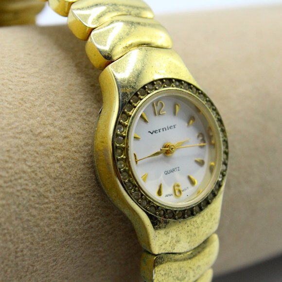 Vernier Accessories Vintage Vernier Womens 24mm Bouche Quartz Watch